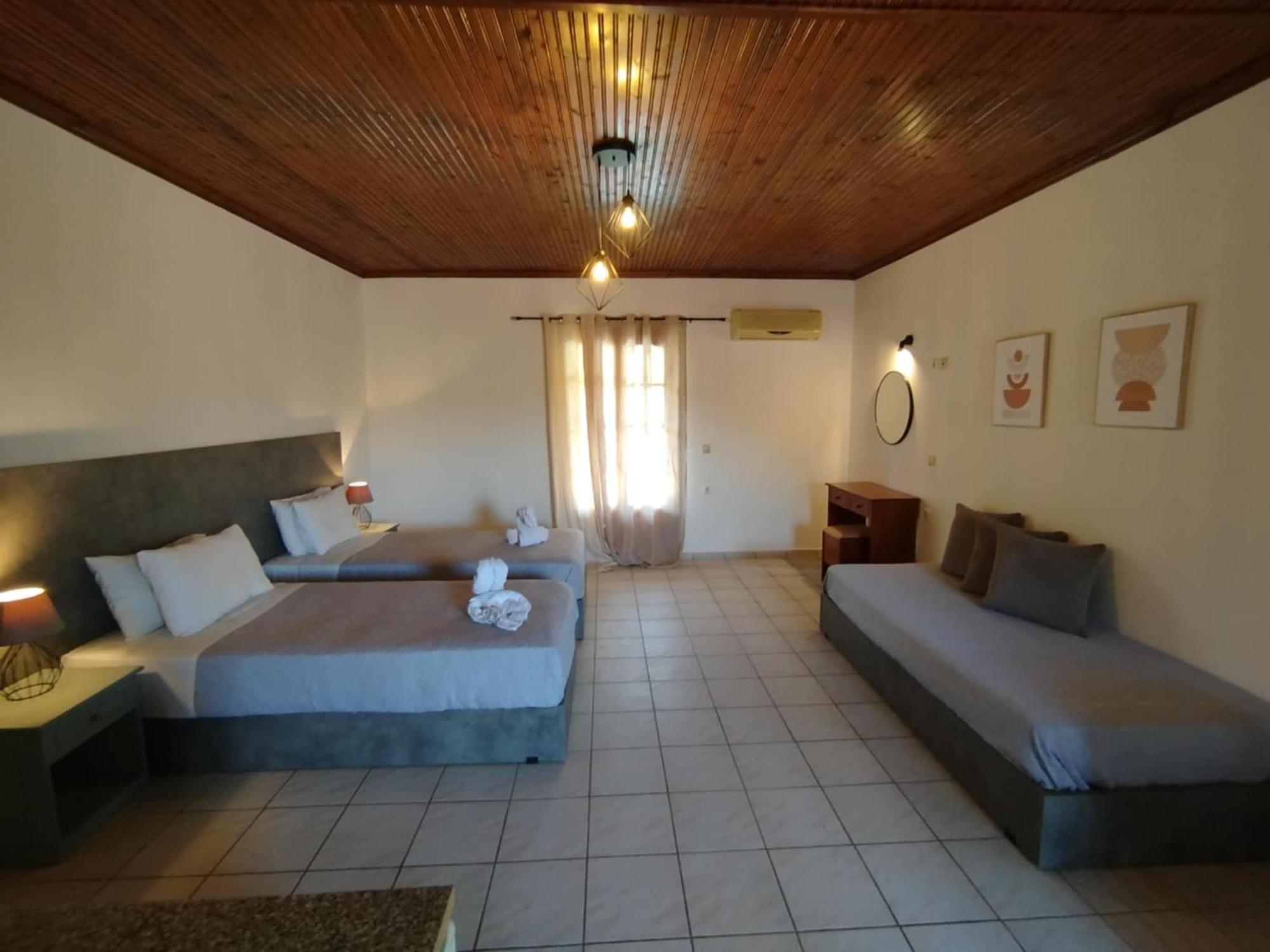 Alex Katerina Aparthotel 2*